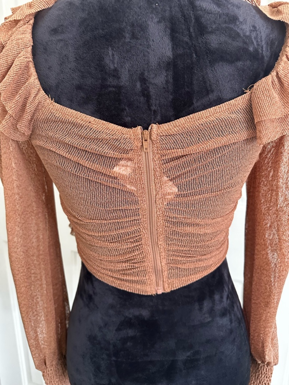 privy Ruffled Long-Sleeve Crop Top - Rust Brown - Picture 3 of 5